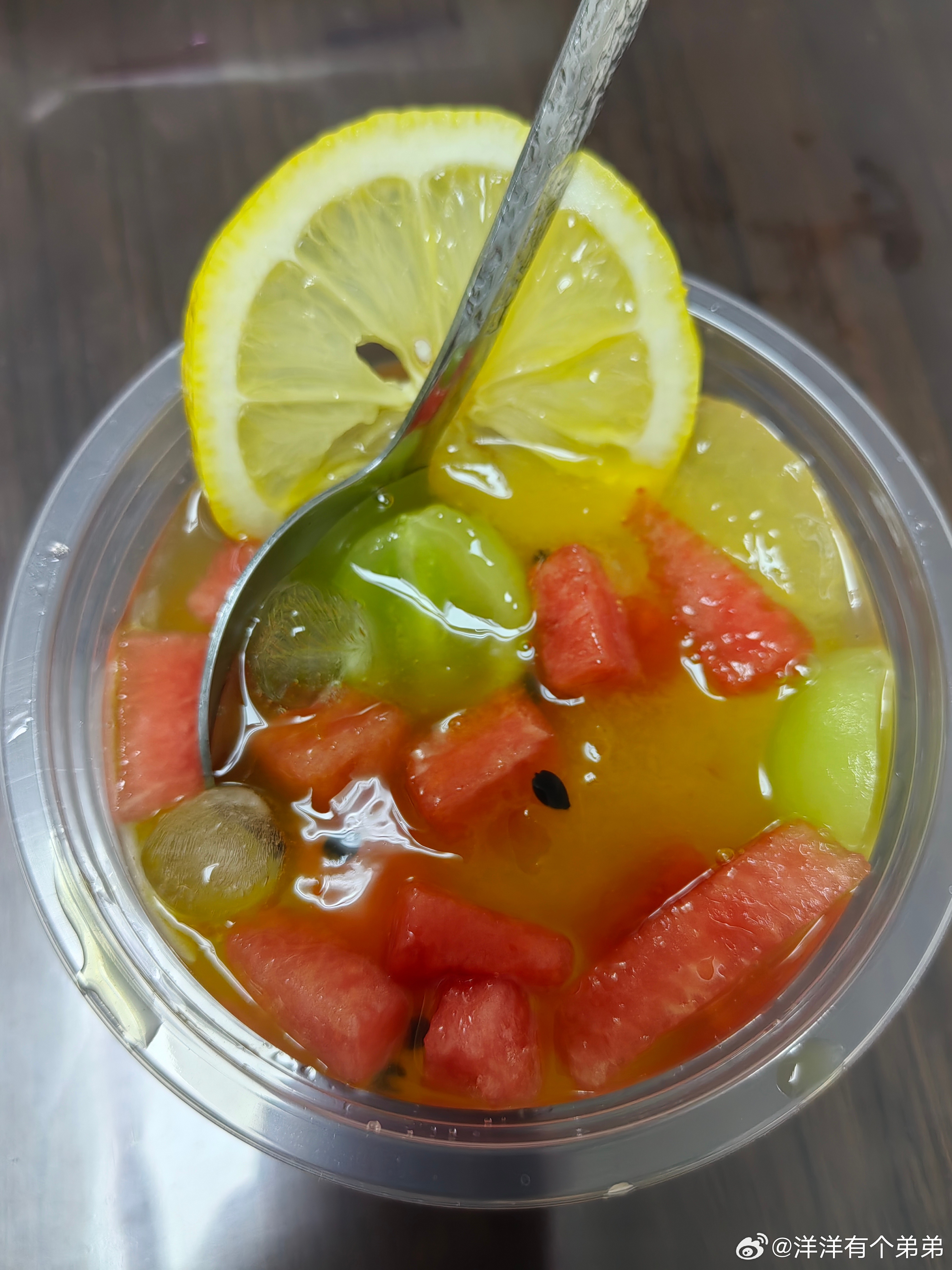 小朋友们好幸福舅妈给他们做的冰粉饭后甜品 