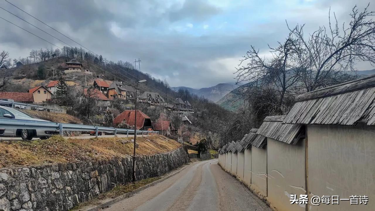 放下

东北一名男子曾倾尽积蓄养鹿，不料遭遇市场暴跌与鹿群疫病，一夜破产负债。 