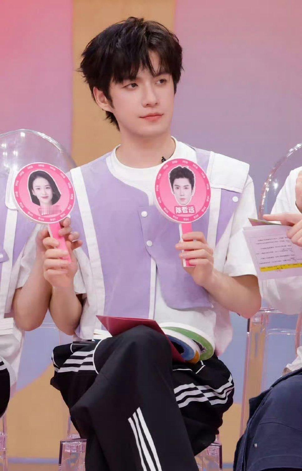 hi6把张婧仪物料弄成周也hi6张婧仪物料配周也照片 这种错误❌ 