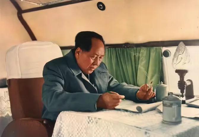 历史上有哪些把「死棋」下活的人？

1927年，中国正处于革命的风口浪尖，然而大