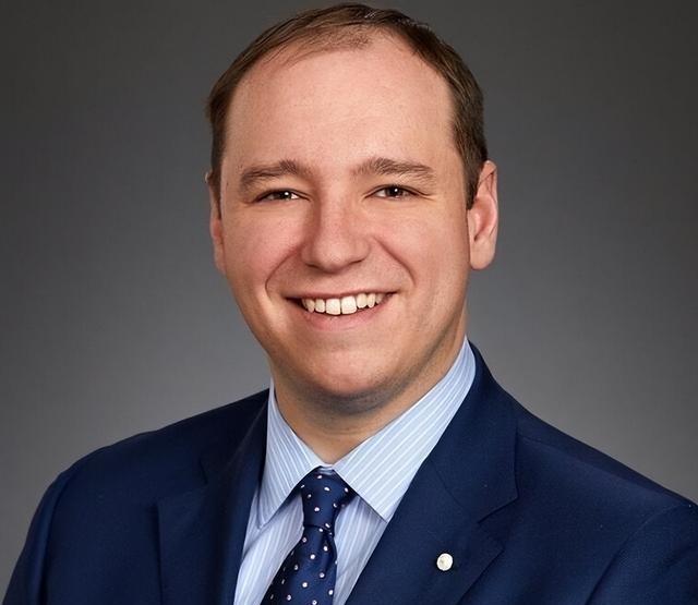 美媒：中美可能不久就会开战，但中国导弹能淹没美军所有防御系统


韦切特文章指出