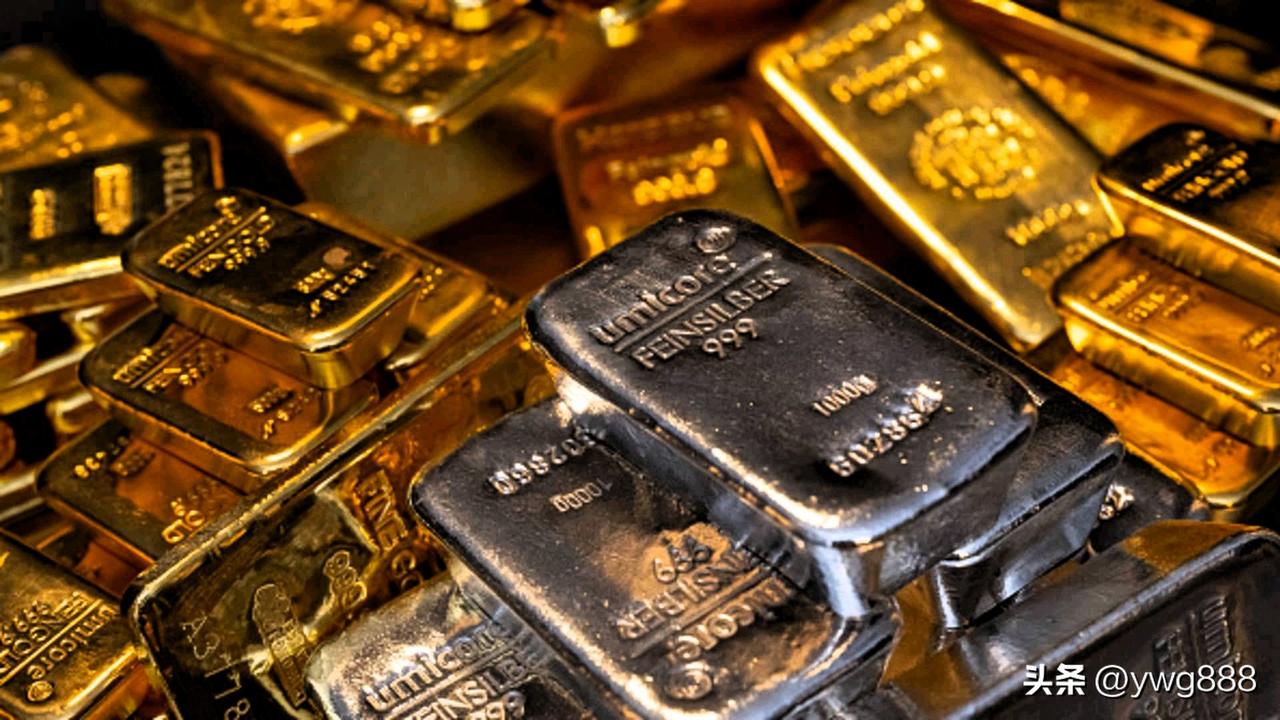 周五黄金价格小幅反弹，但白银价格波动剧烈。

两种金属周四均遭遇抛售，预计本周将