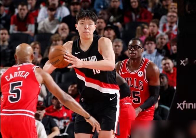 副总裁坦言，NBA这波算是赌对了！今日NBA副总裁马克塔图姆在一档节目中透露，杨