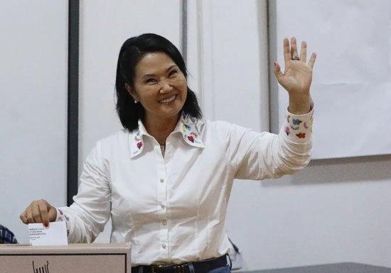 希望比老子走得远一些？……计票结果公布：藤森庆子赢得秘鲁总统选举  ​​​