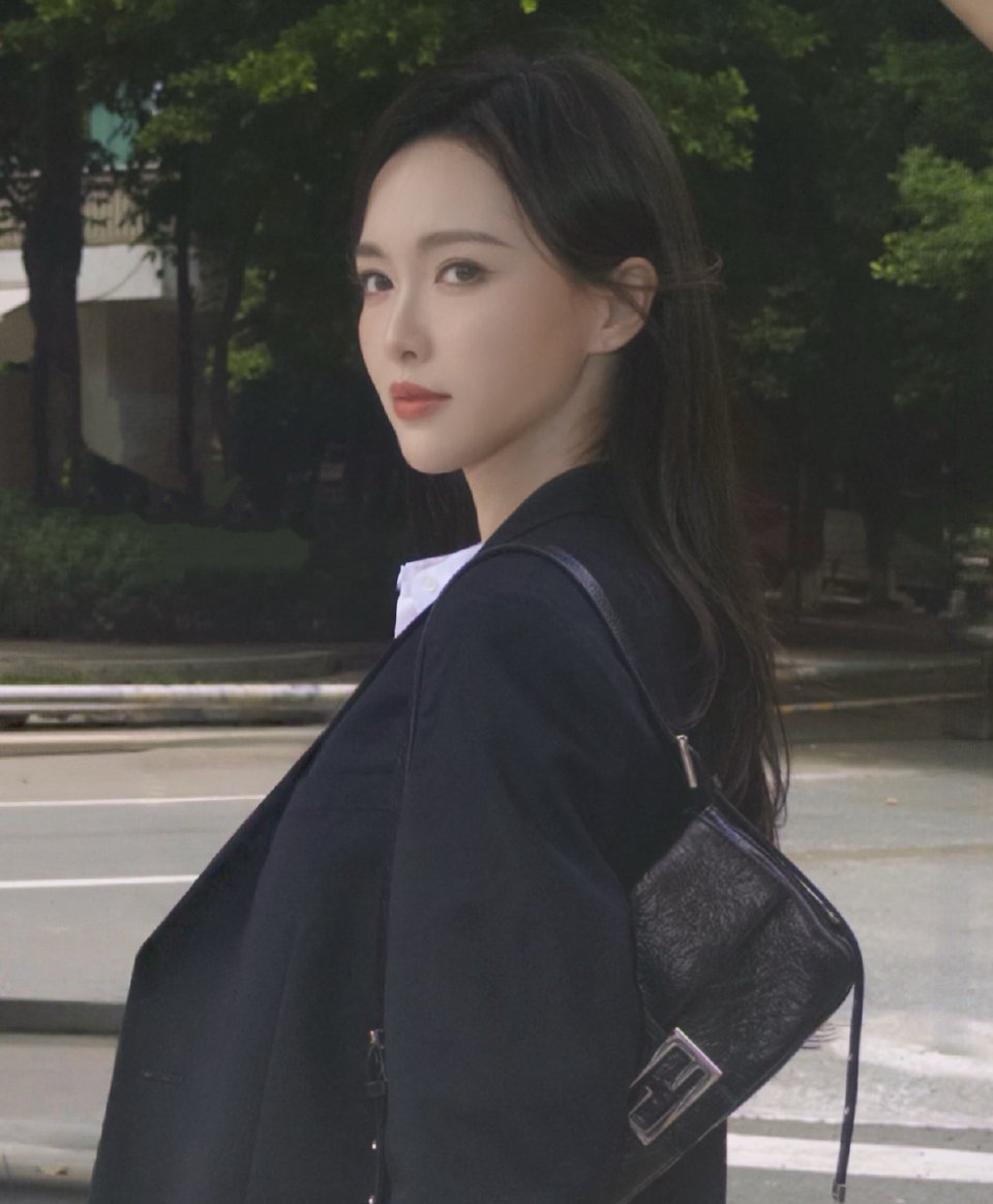 唐嫣姐姐  你美的太权威了fendi品牌代言人唐嫣