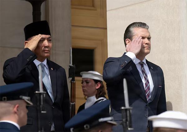 这便是连锁反应、得寸进尺的体现。美国在委内瑞拉取得了巨大胜利一一掌控其石油命脉，