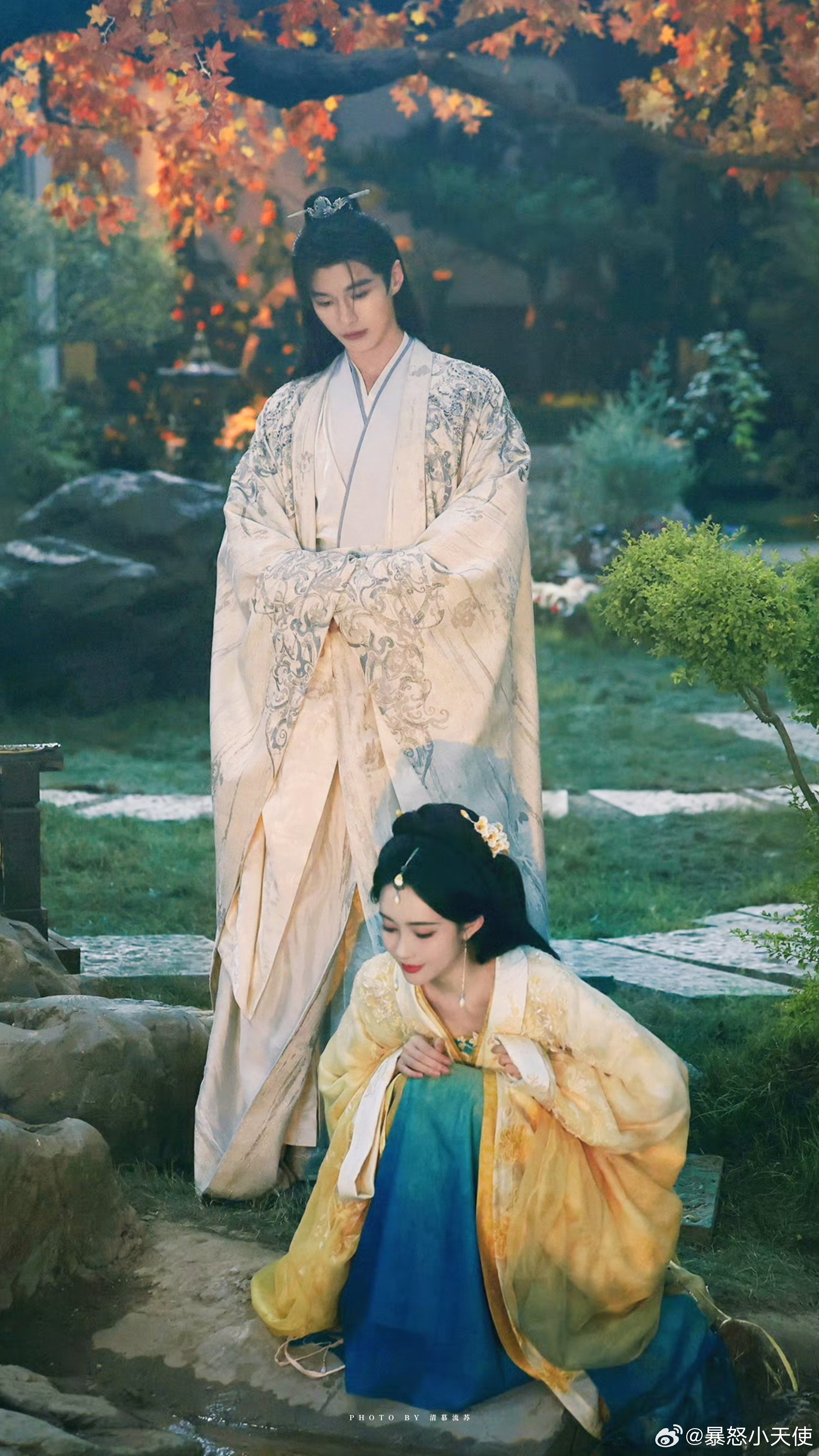 何与发长文祝萧华雍新婚快乐 何与对角色的理解真的很透彻，萧华雍从坦然赴死到向死求