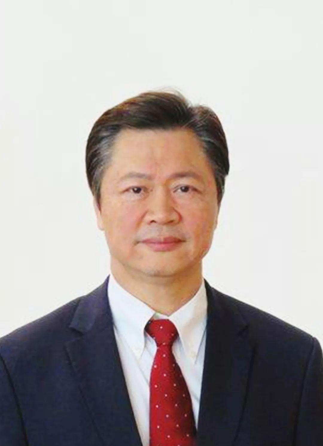 台湾名嘴，赖岳谦说，十年前当大陆提出2025年规划时，欧美那些国家非常的紧张，追