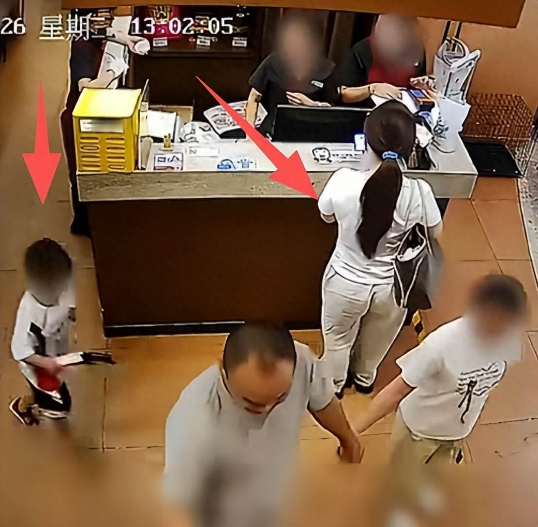 大快人心！被摸臀女子再惹大人物，马来亚大学表态，退路彻底没了

一场发生在湖南长