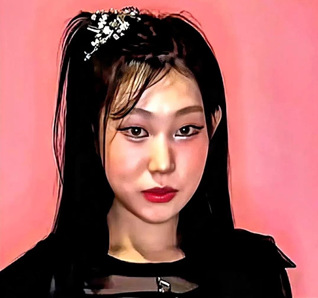很多人不看好
小沈阳女儿沈佳润的星途
我觉得是多虑了

沈佳润走的是韩范
在一众