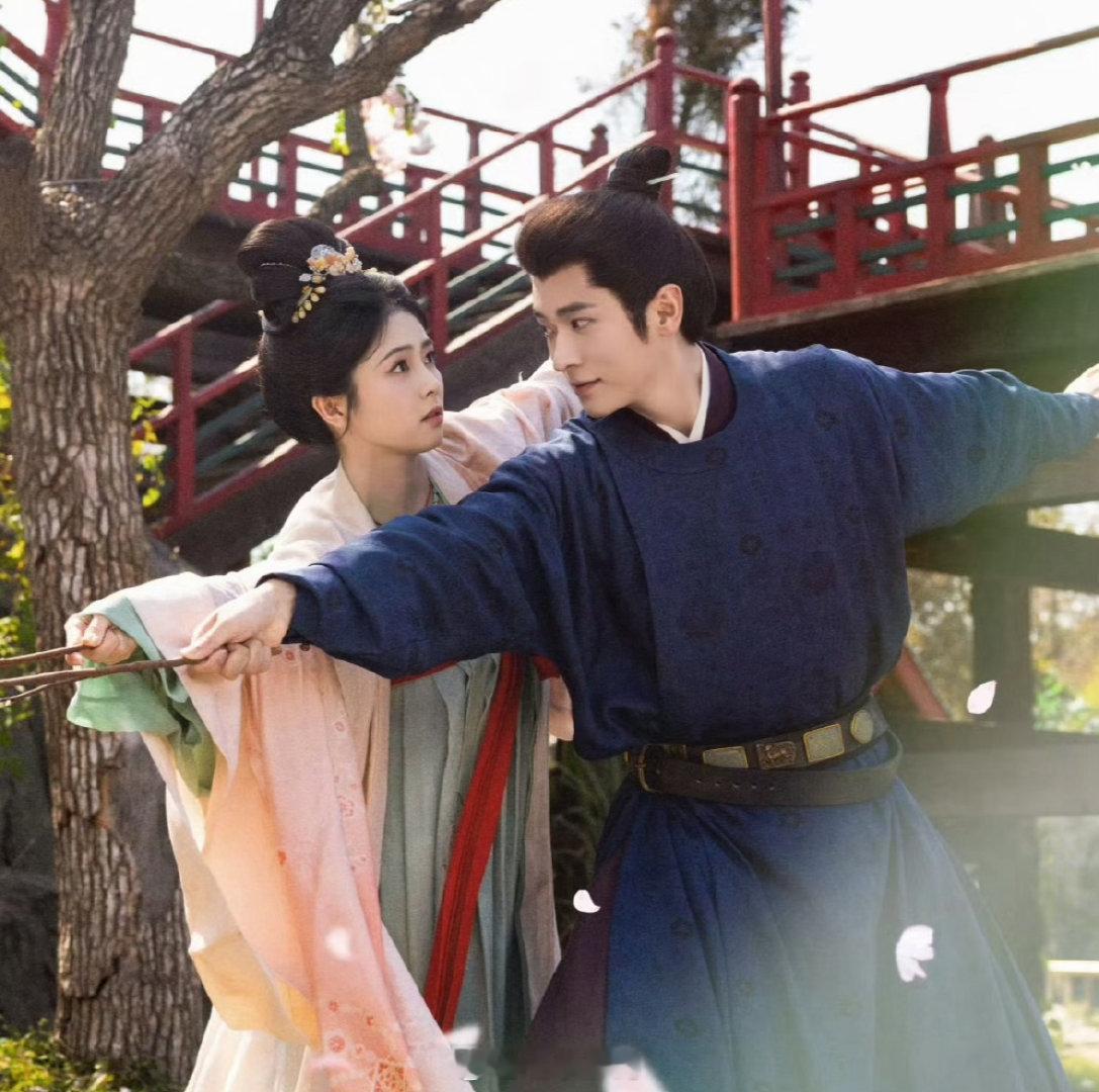 丞磊考上白鹿的状元 非璃墨属的甜蜜感在于他们什么都不做也很甜，丞磊和白鹿之间的气