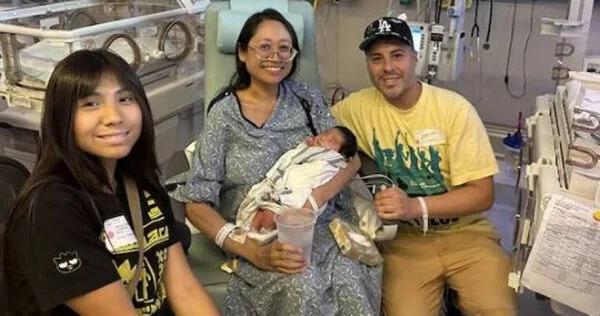 大千世界 苏兹·罗培兹的子宫完全是空的，胎几实际上位于腹腔内的囊肿下，能够诞下名