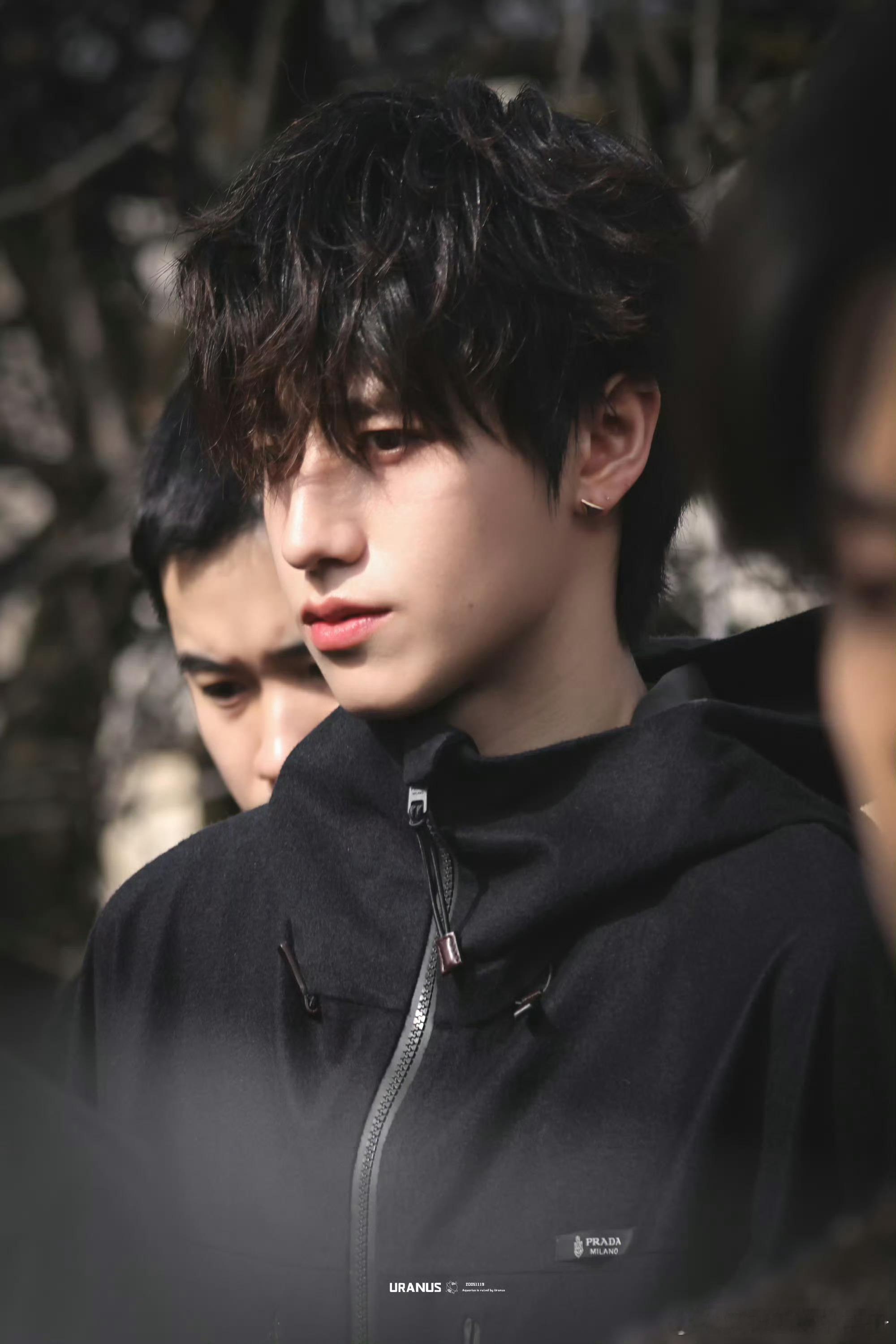 朱志鑫卷毛路透出圈度如何？ 