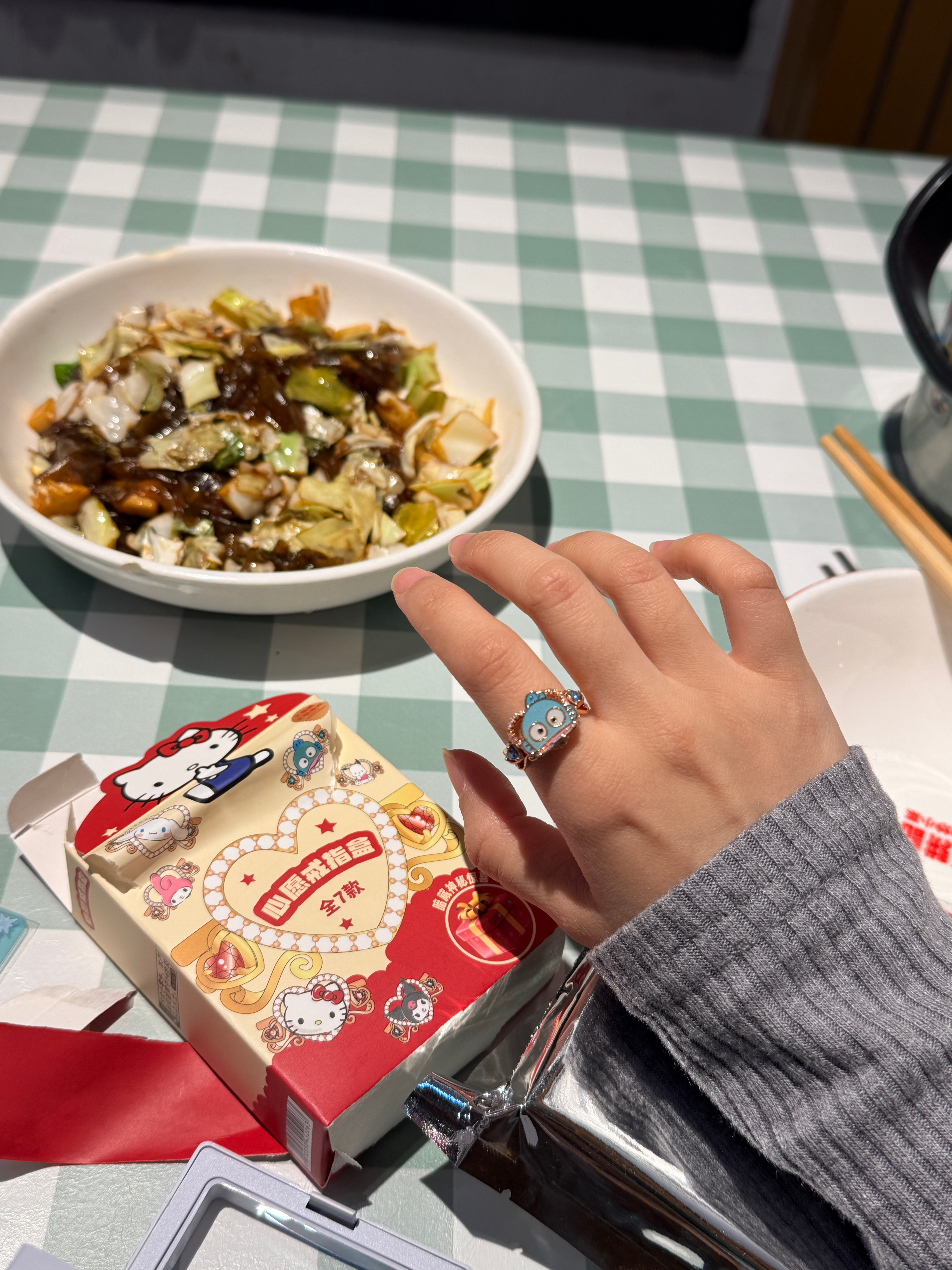我请问呢 我请问呢!???)  第二次抽到它了…第一次是在东京 ​​​