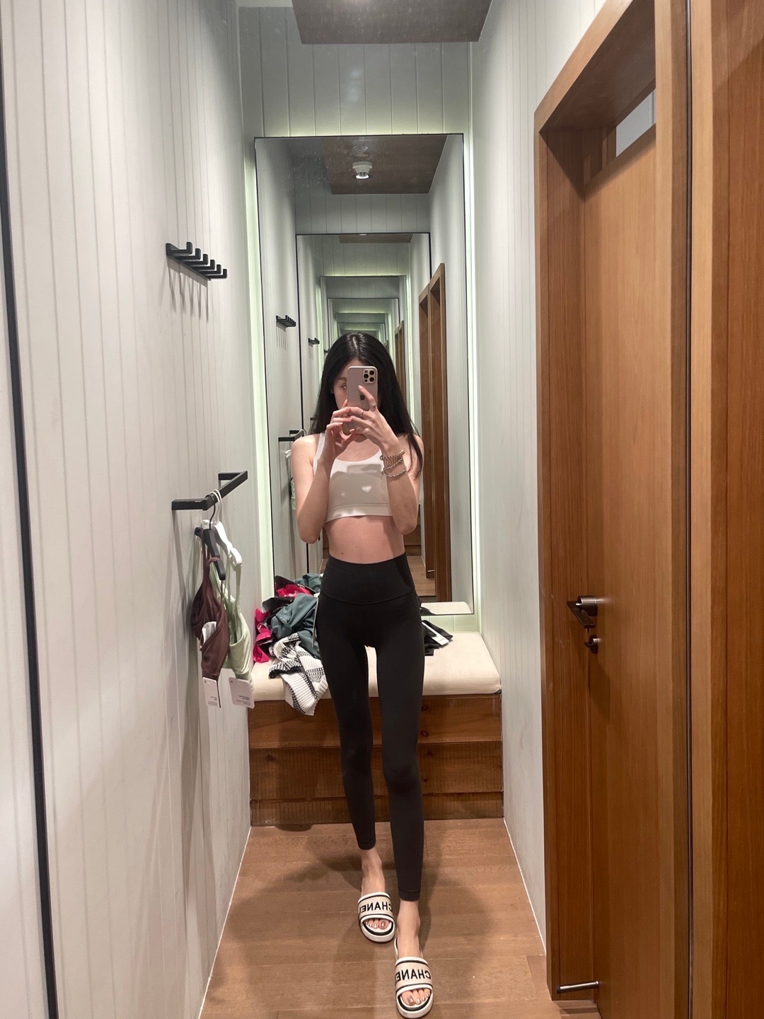 好想为了好看的健身裤去健身 也就想一下… ​​​