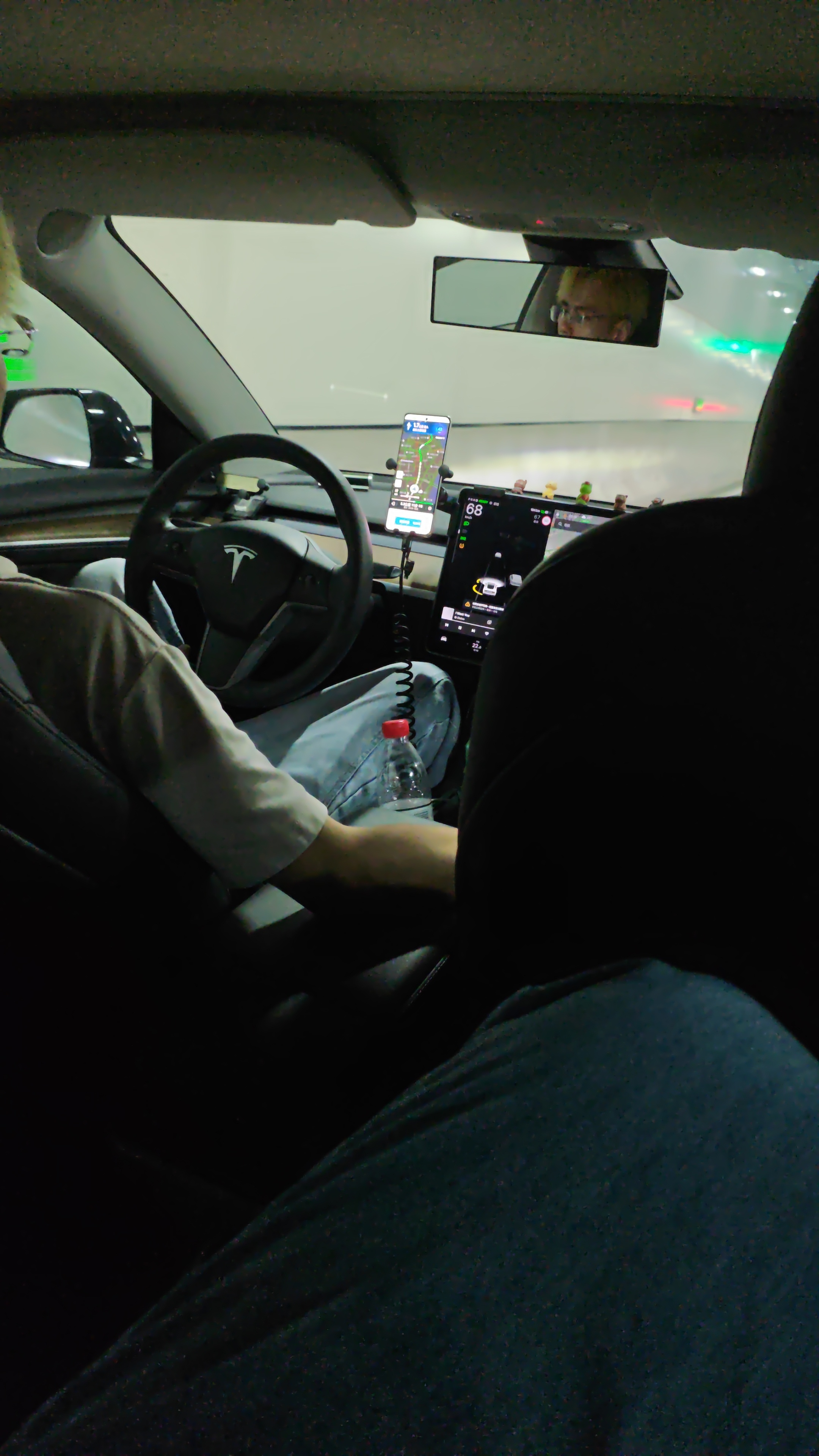 特斯拉 Model3 后排乘坐难受程度堪比卡罗拉花20多万买 Model3 是都