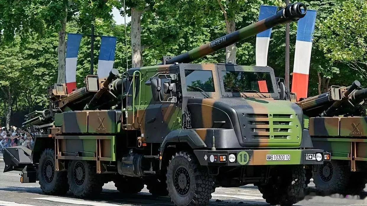 专家：凯撒自行榴弹炮不适合乌克兰冲突条件

来源:俄罗斯卫星通讯社

法国军事专