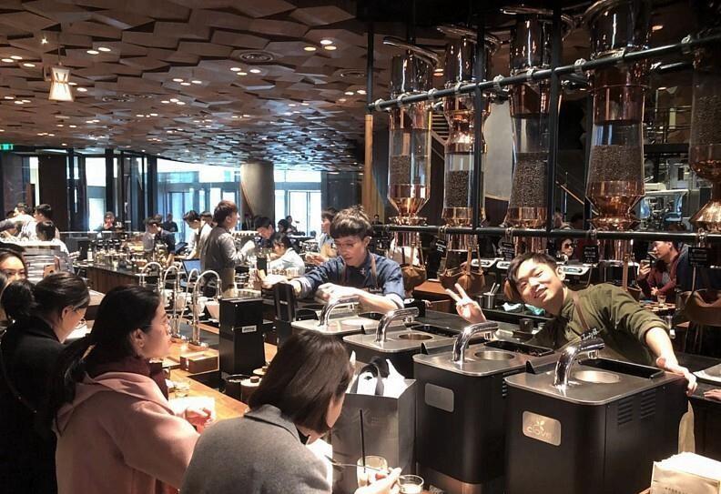 入职第11天轮到请咖啡，我点了20杯34块的星巴克，结果全部门追着给我转差价。前