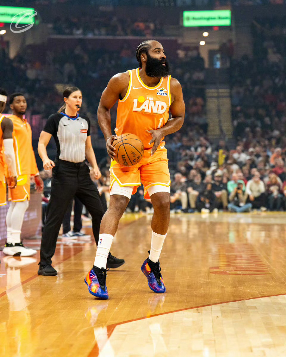 📷哈登vs魔术图集 