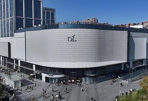 为什么黑社会和资本，都拿不下胖东来？黑社会曾一把火烧了胖东来，结果涉黑人员全被判