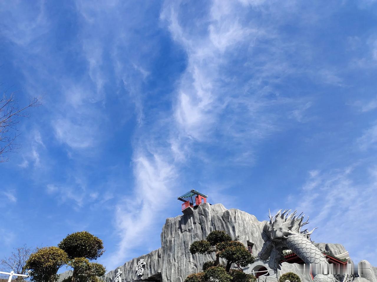 现在经济环境不好，请大家都保护好自己的钱袋子。今天惊闻最好的闺蜜朋友投资五六十万