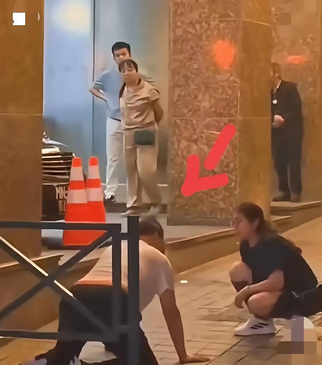 澳门赌场最近发生了让人头皮发麻的事！一名41岁的内地男子把自己的钱都输光后，竟然