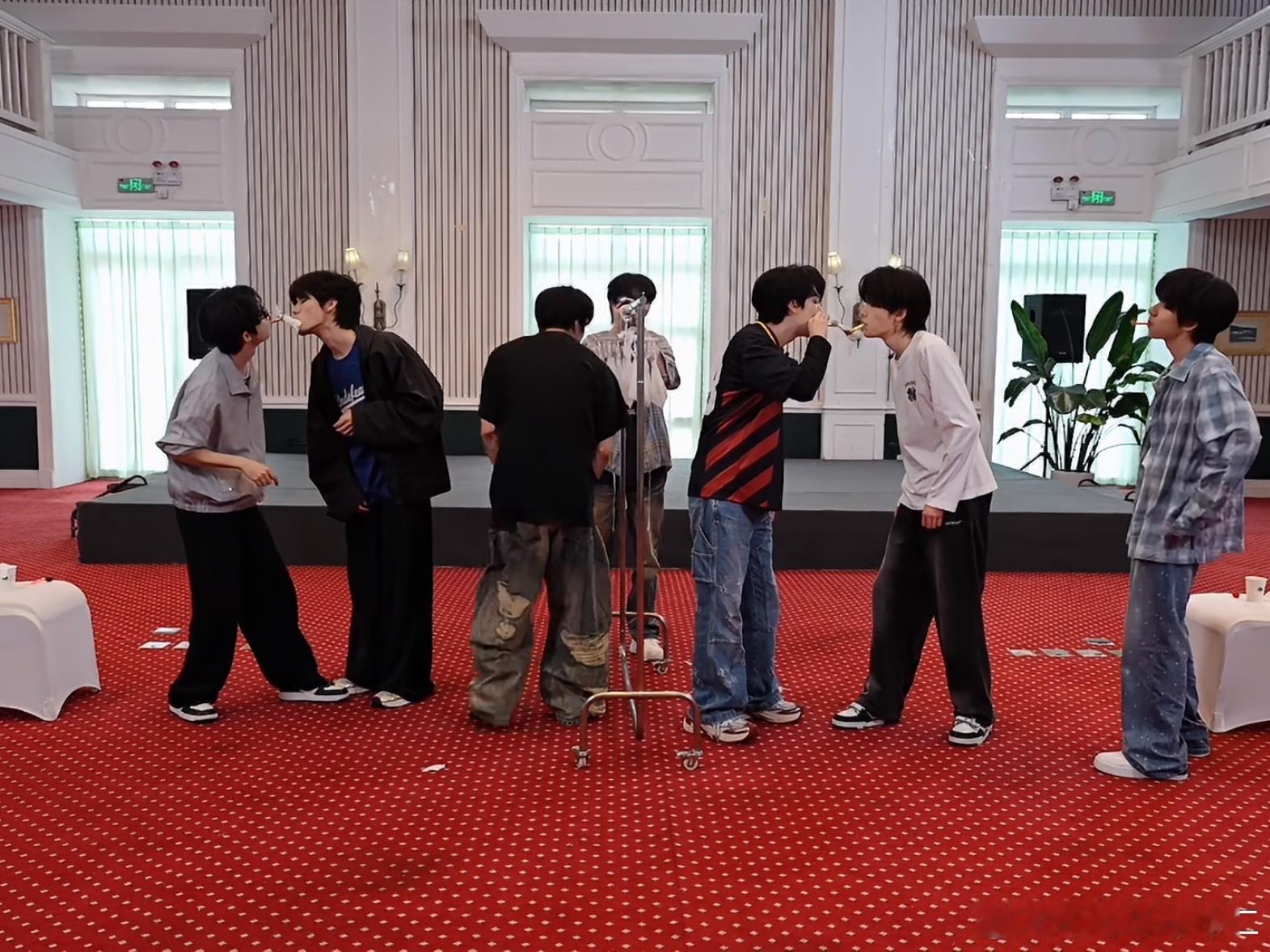 男孩子们 