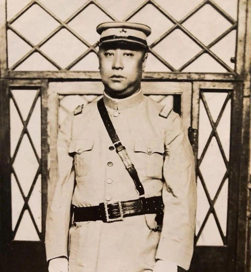 1929年，39岁常荫槐跟着杨宇霆走进帅府老虎厅，枪响前他曾三次想回头，可门关上