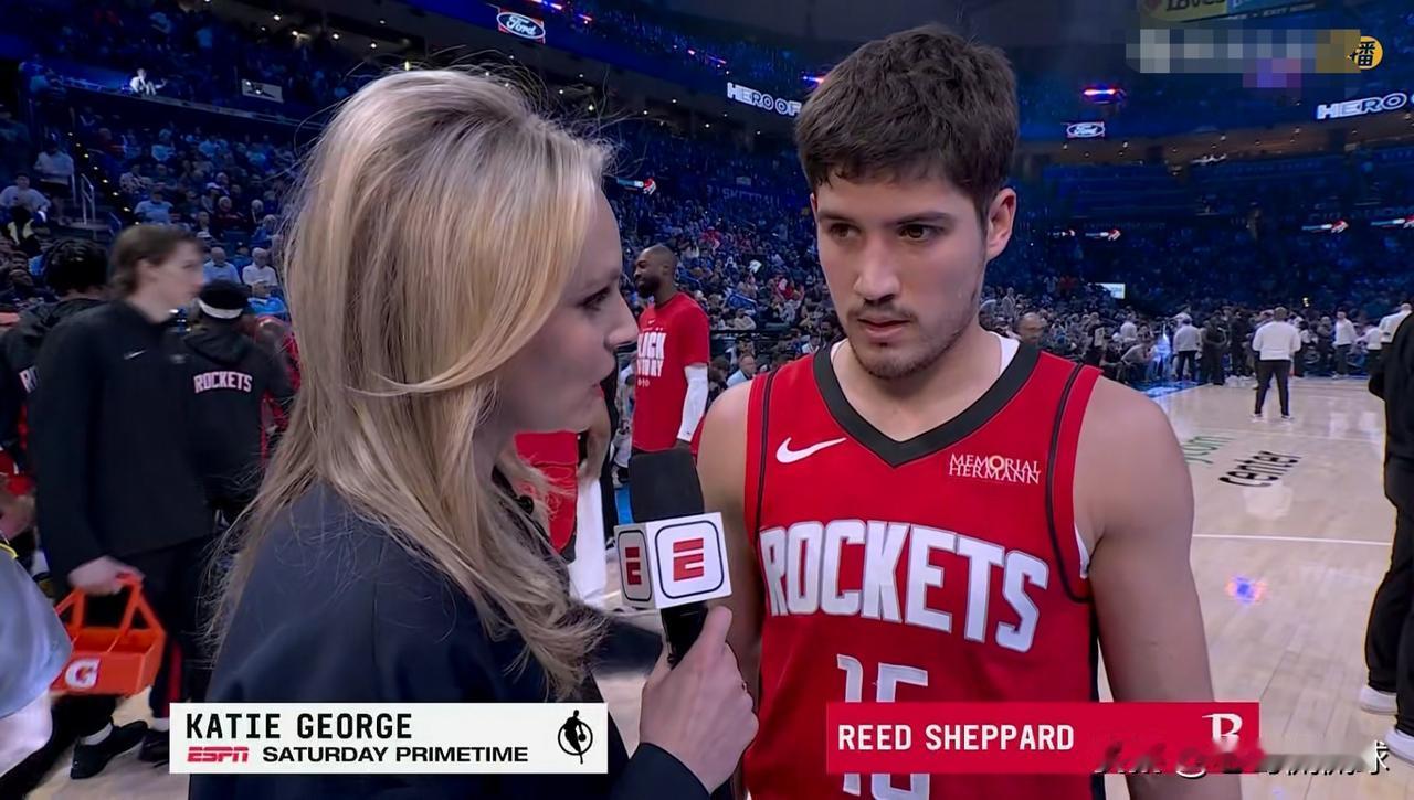 火箭超级新星谢波德终于支愣起来了！在今天火箭客场挑战雷霆的焦点战中，目前双方的上