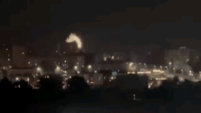 俄罗斯也是够了，居然还会搞得误伤自己啊！
俄罗斯为了打下乌克兰的一架无人机，使用