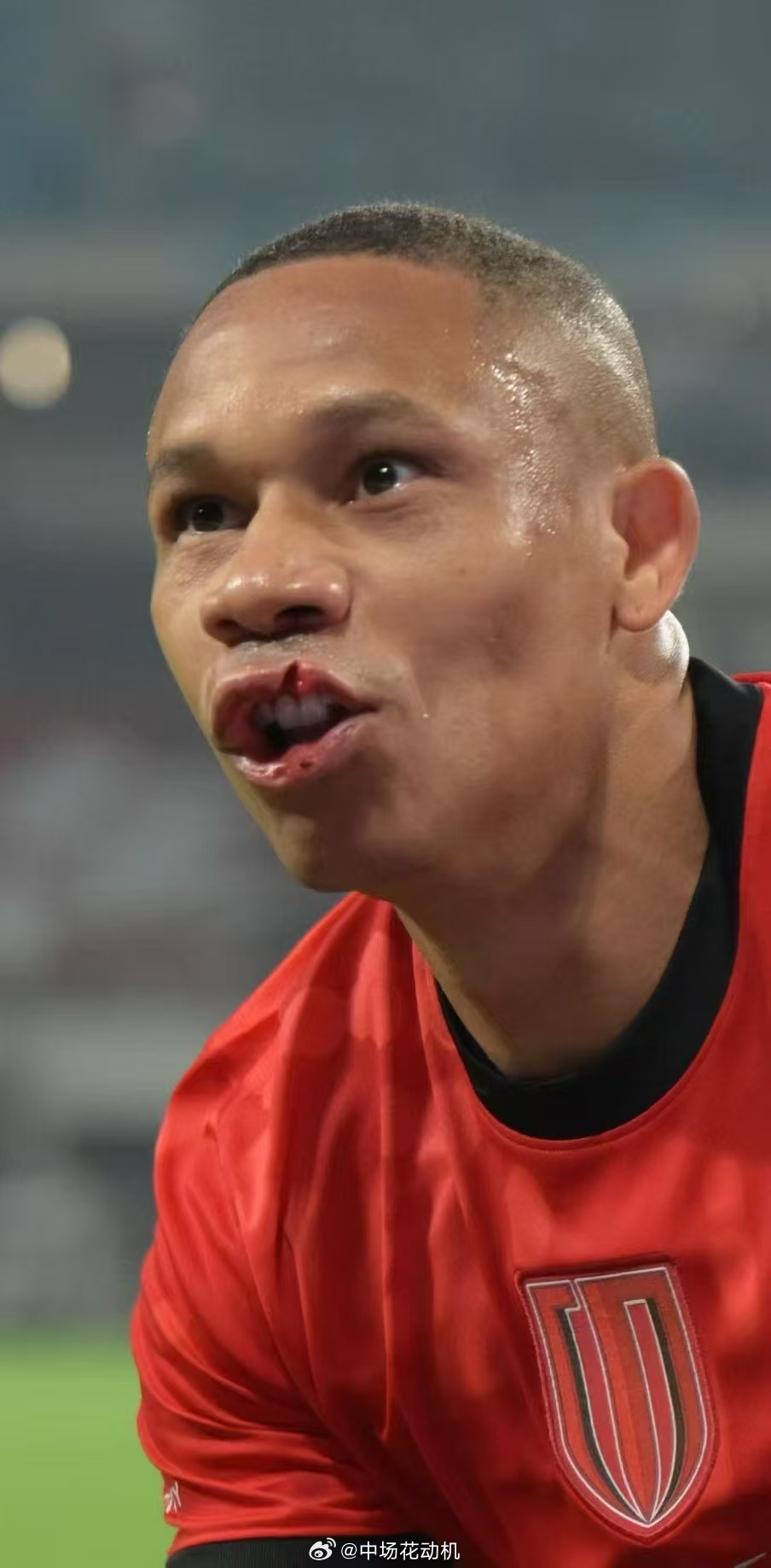 成都“姆巴佩”去年还在青岛海牛的时候，就一直在关注他，能突能射，脚下动作快，蓉城