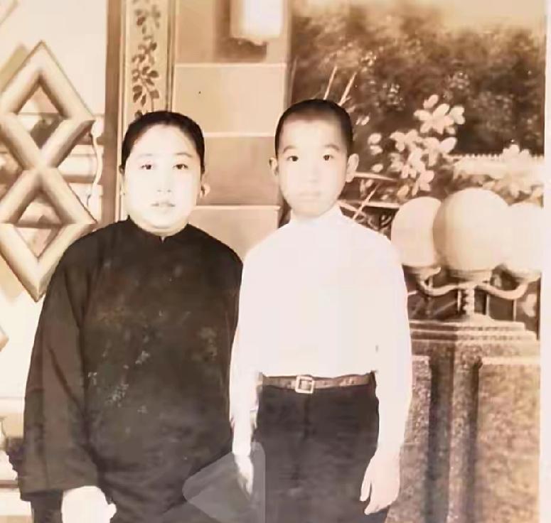 《大宅门》郭宝昌为什么离开养母？与亲妈相认。又惦记郭榕一辈子…
 
谁能想到，这