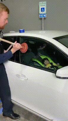 不是
这是真的假的
真要能这样简单的话
那开锁的岂不是要失业了[笑哭]