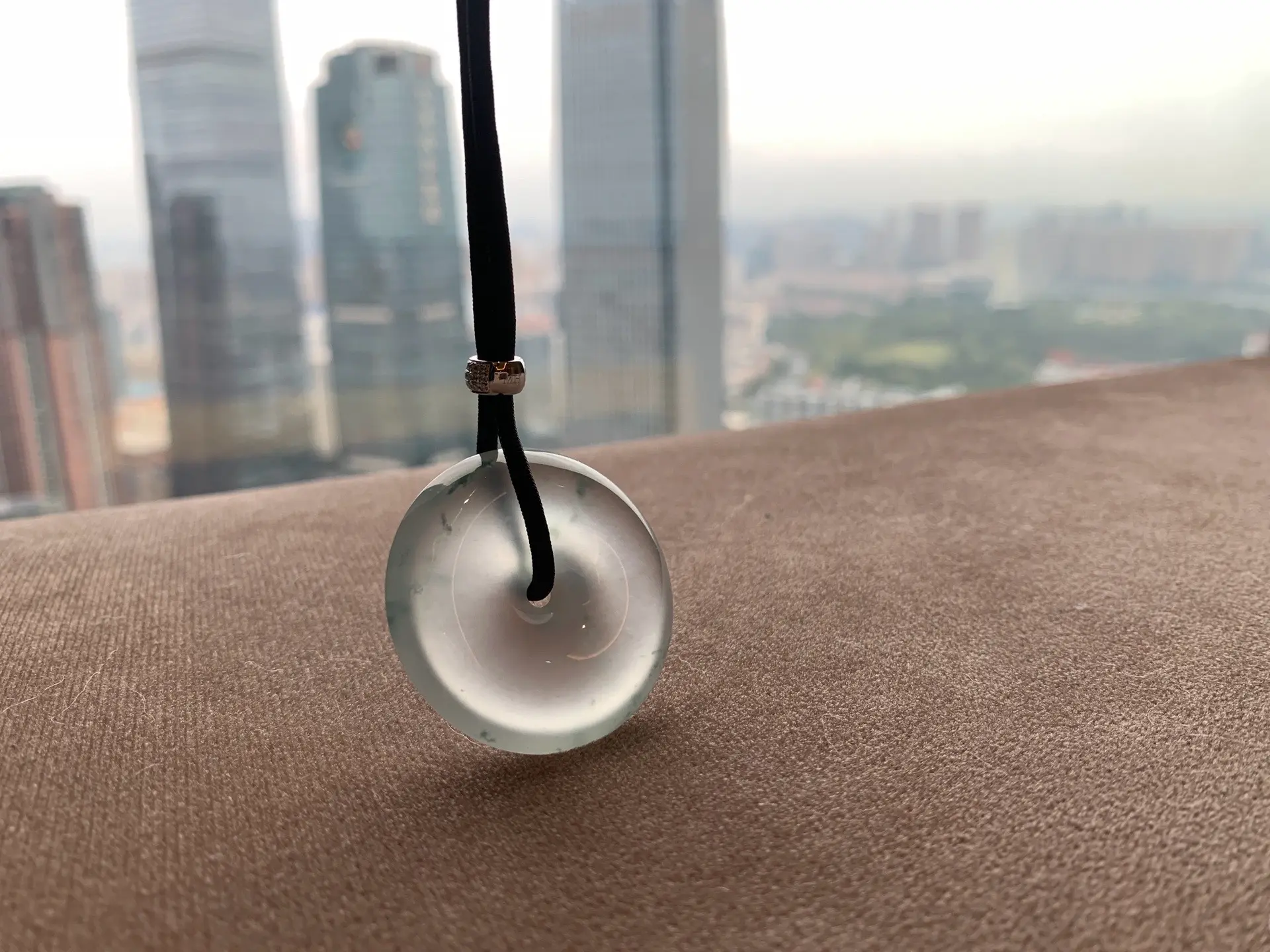 放假的第四天依然在路上分享美玉
