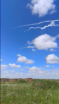遭到了美国ATACMS战术弹道导弹攻击后，俄军损失惨重，S-400防空导弹被摧毁