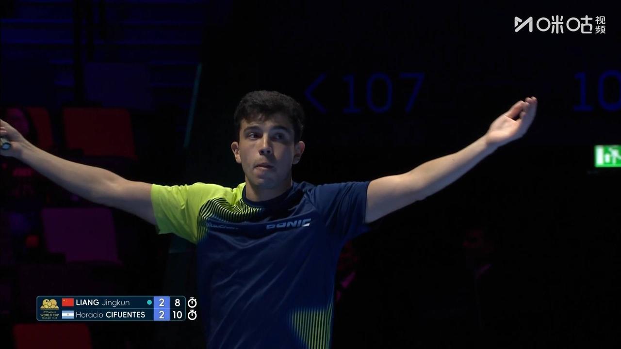 没想到梁靖崑会成为本次澳门世界杯第一位输球的中国运动员。
     今天的小组赛