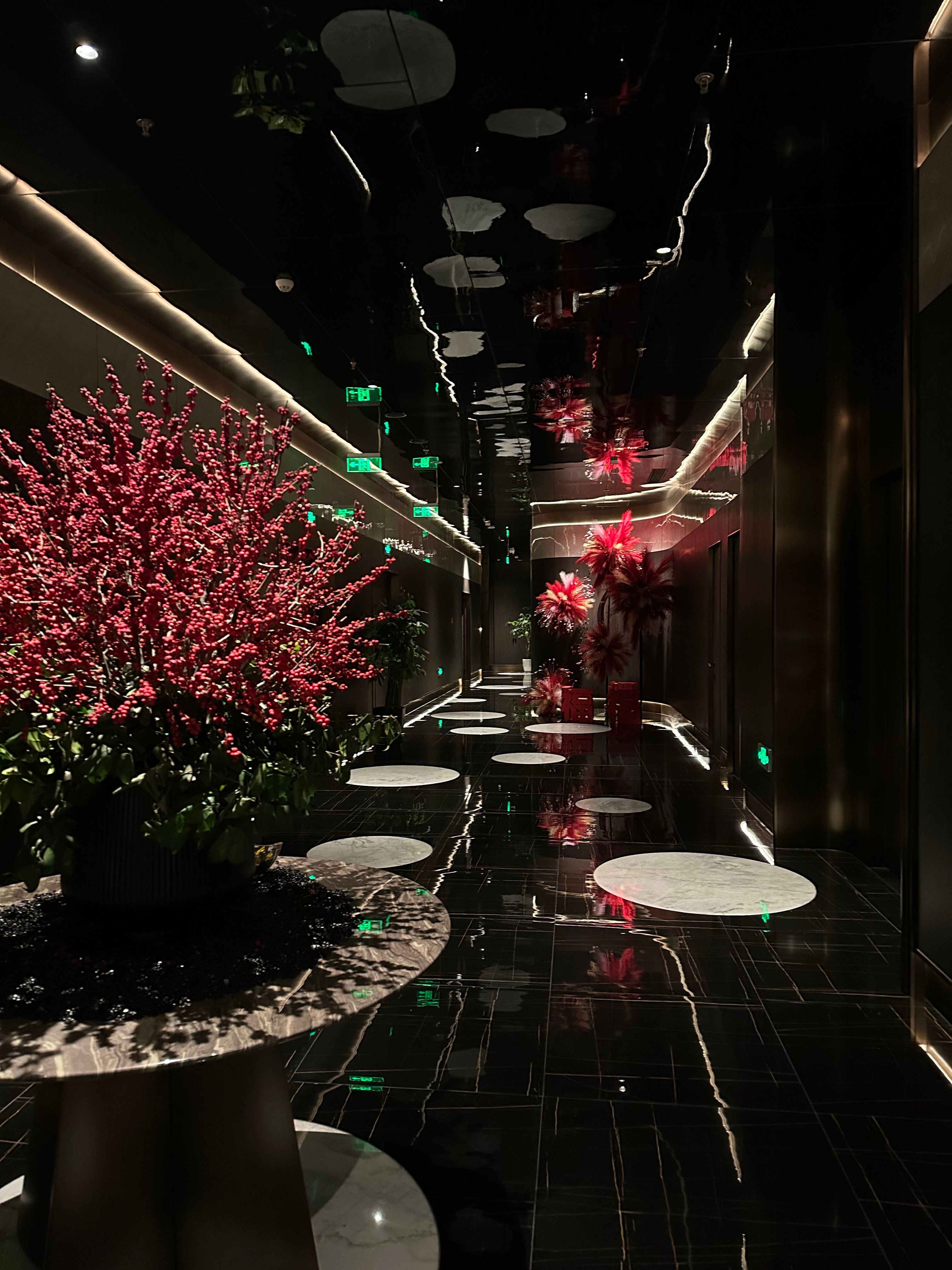 一个人偷偷解决了好多问题， 感谢坚持变好的自己，新的一年再接再厉🎉🥰 新年快