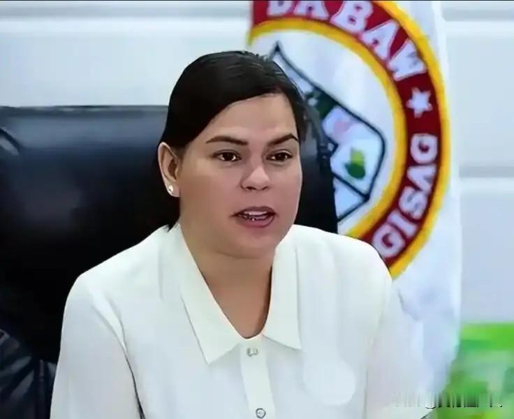 菲律宾政坛炸锅！副总统莎拉深陷67亿比索洗钱丑闻，弹劾案生死局来了。
 
据菲律