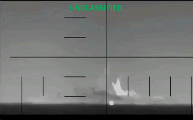 美军这波操作真的太霸道了！伊朗德纳号护卫舰刚参加完印度国际海上阅舰式，在返程途中