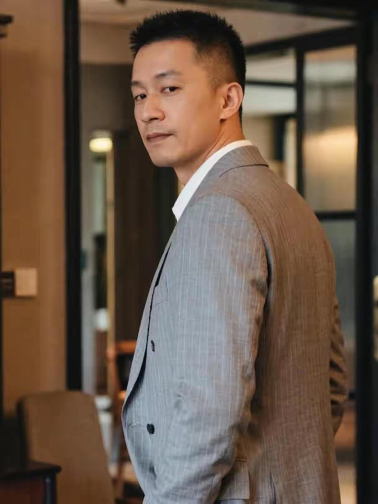 真有那么巧合吗？百分之0.92的概率竟被我俩撞上了，这可是当年2186万分之一呀