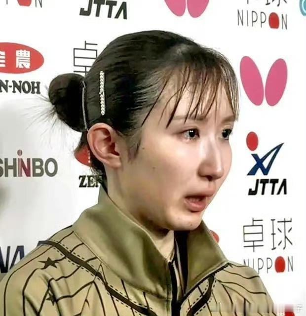 5月26日早田希娜又哭了，这是小组出线也得哭一场，这说明日本队竞争很激烈，女队乒