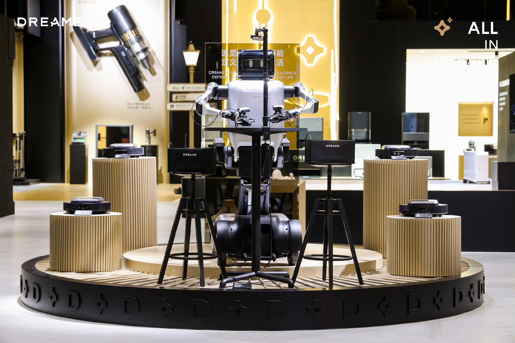 追觅……造了个车emmmm……还挺好看蘑菇聊车