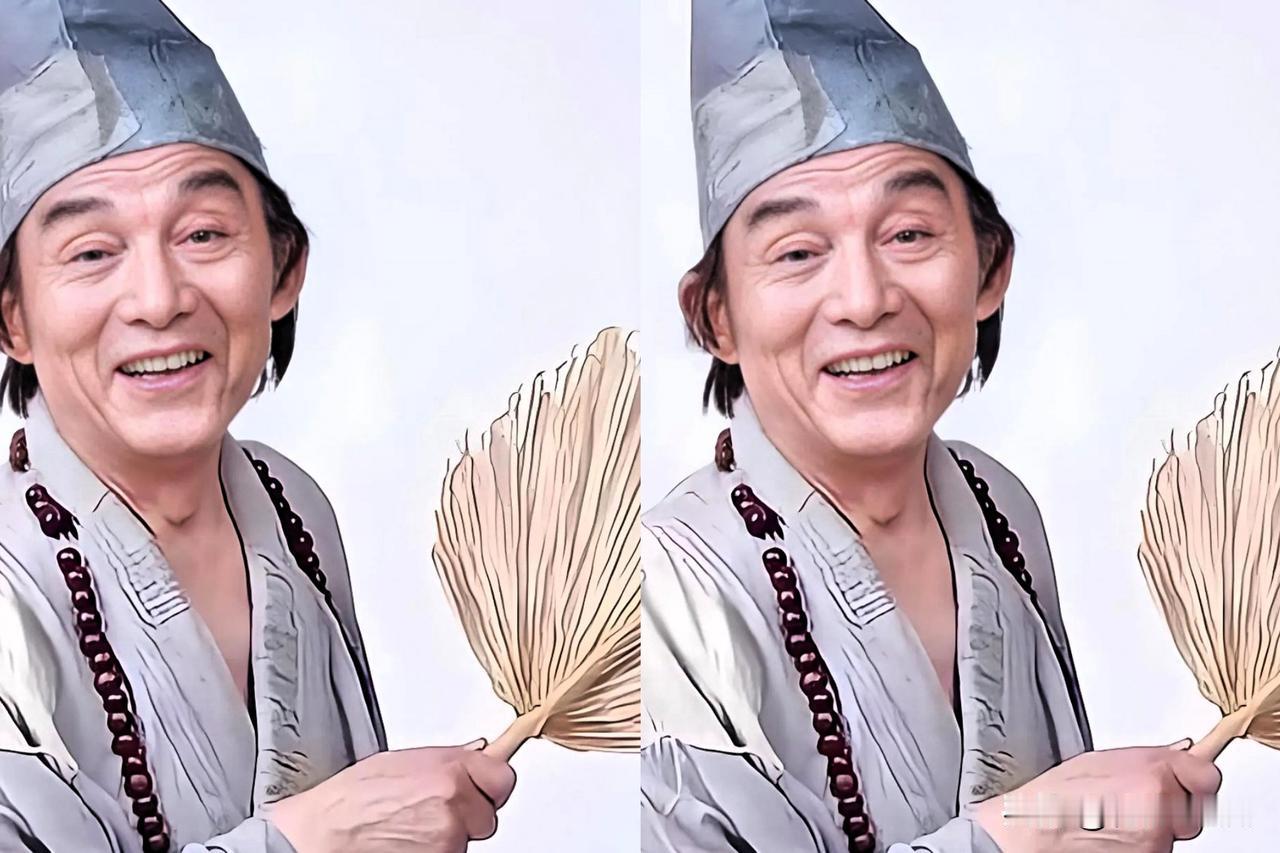 游本昌的家庭成员
妻子杨惠华，天津人。二人1964年2月29日成婚，婚后因工作异