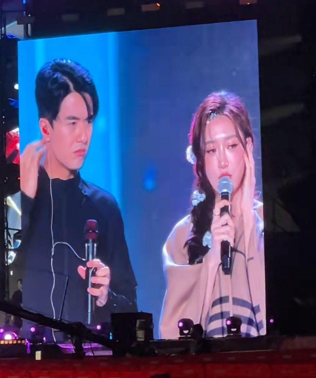 我们小情侣在彩排了还有卡子的新发型，帅