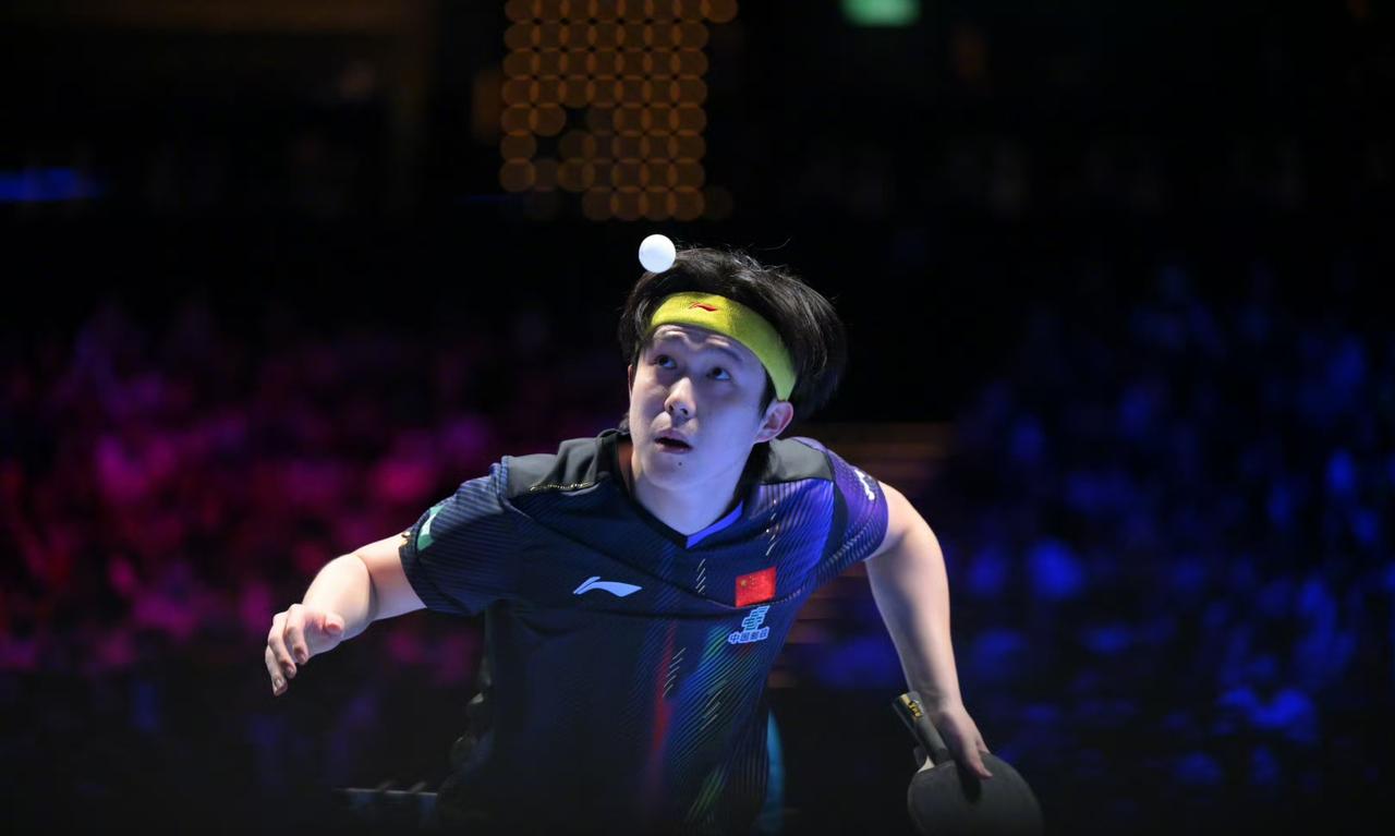 王楚钦太牛了！
在澳门乒乓球世界杯男子单打八分之一决赛中，
4-2费利克斯·勒布