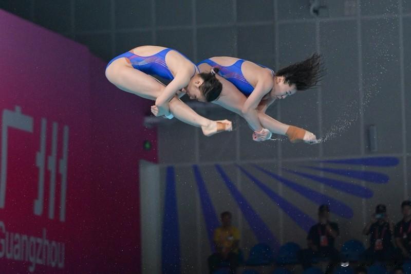 全运会十米跳台比赛结束
全红婵与王伟莹组合未能获得奖牌
仅以第五名结束比赛
赛后