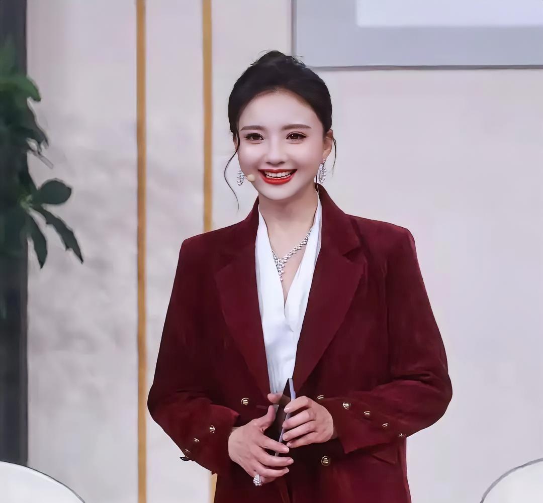 别人演小品只敢逗笑
孙茜一上台，直接戳穿现实
难怪想不被关注都难！
 
一直以为