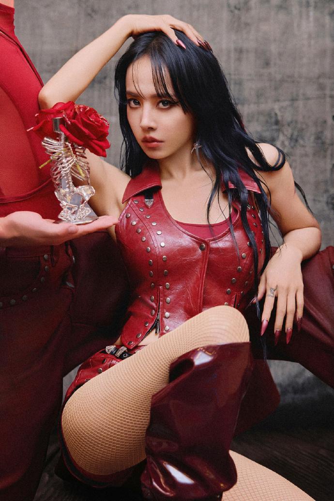 蔡依林：从“少男杀手”到“亚洲舞后”的地才逆袭
19岁出道时，她被封为“少男杀手