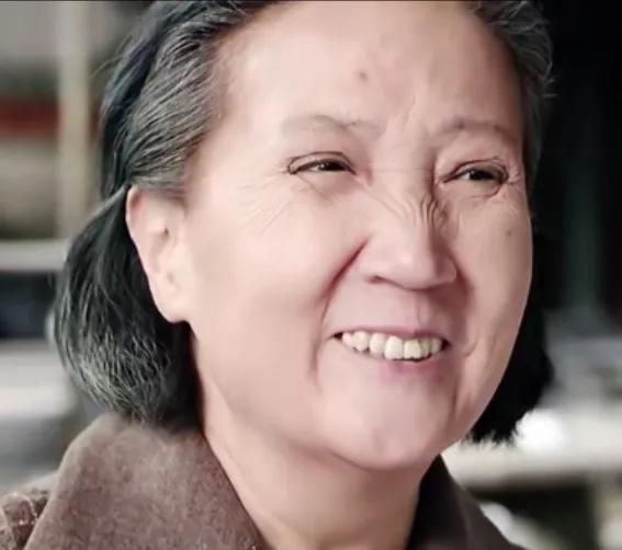  许大茂妈的扮演者陶玲，60岁，演过多部影片，网络上该演员的信息并不多，在《情满