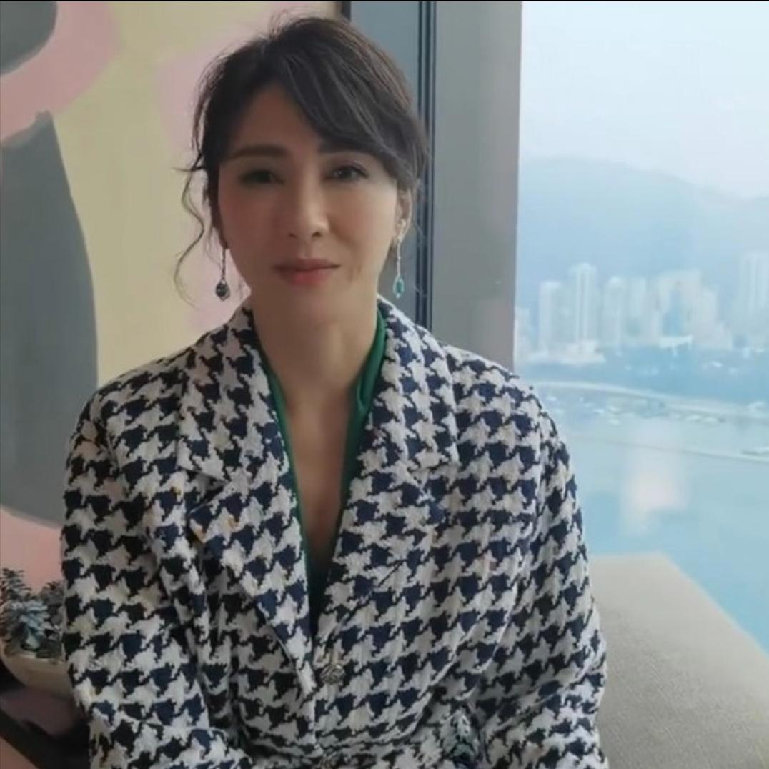 黎姿自从2008年息影之后，转战商界，成为了女强人，不过她至今还是很怀念当年做演